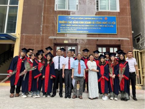 Trường Cao đẳng Kinh doanh và Công nghệ Hà Nội