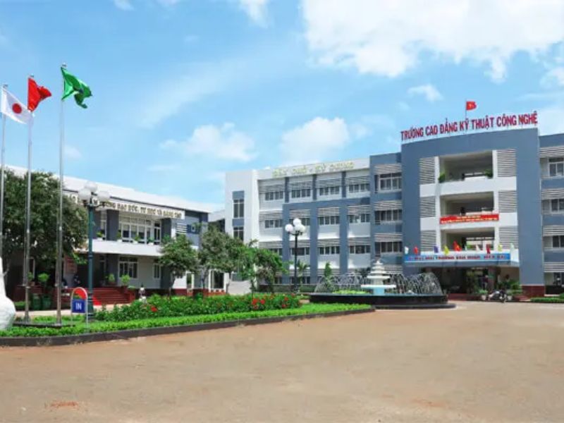 Trường Cao đẳng Kỹ thuật Công nghệ Bà Rịa - Vũng Tàu 
