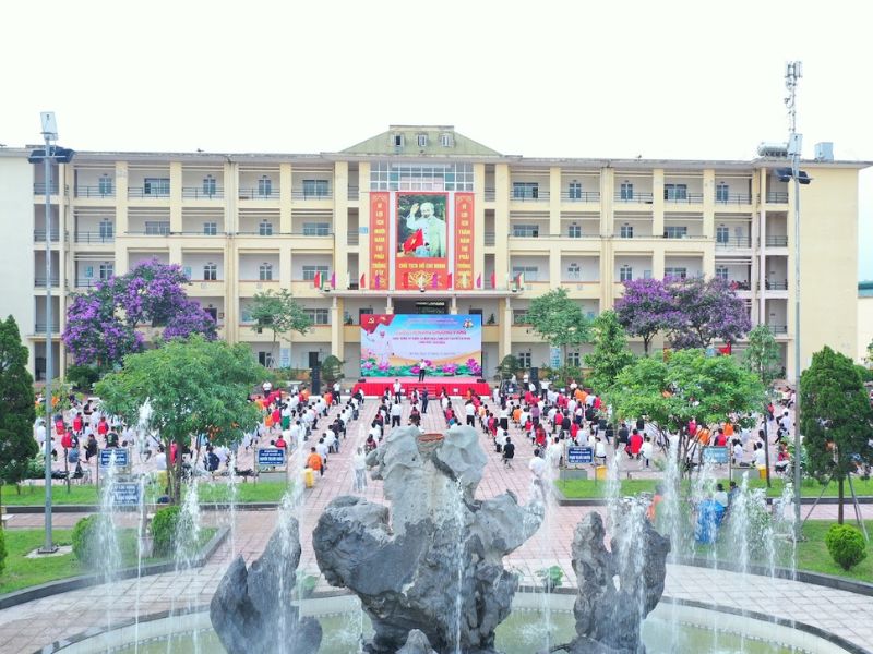 Trường Cao đẳng nghề Kỹ thuật Công nghệ