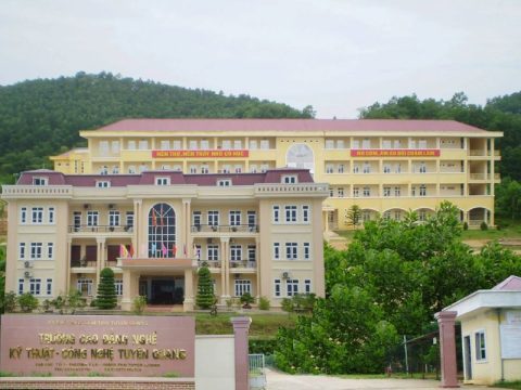 Trường Cao đẳng Nghề Kỹ thuật - Công nghệ Tuyên Quang
