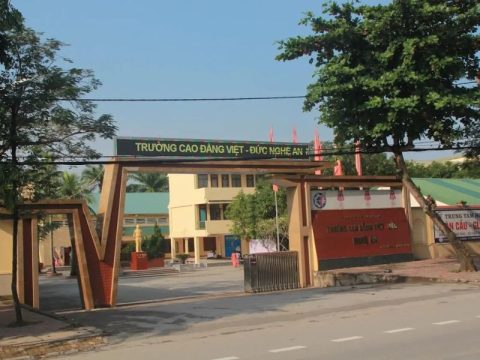 Trường Cao đẳng Việt - Đức Nghệ An