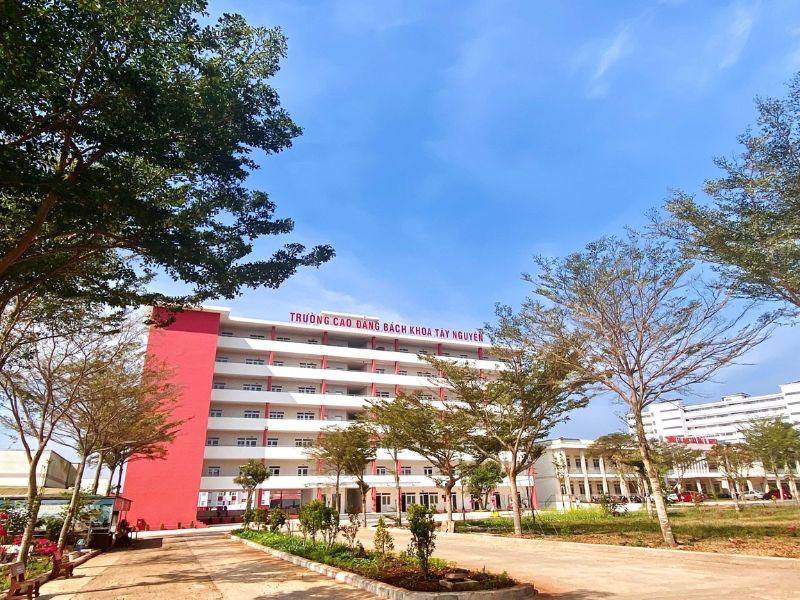 Trường Cao đẳng Bách khoa Tây Nguyên