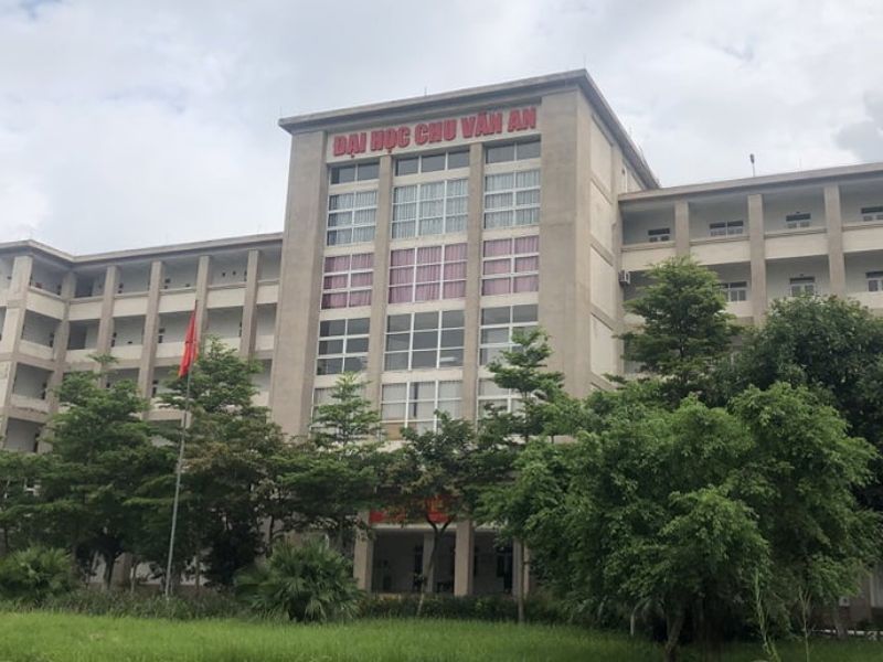 Trường Đại học Chu Văn An
