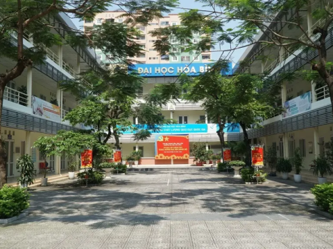 Trường Đại học Hòa Bình