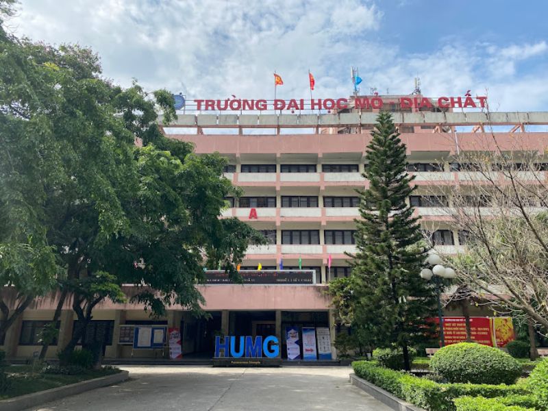 Trường Đại học Mỏ - Địa chất (Cơ sở Hà Nội)