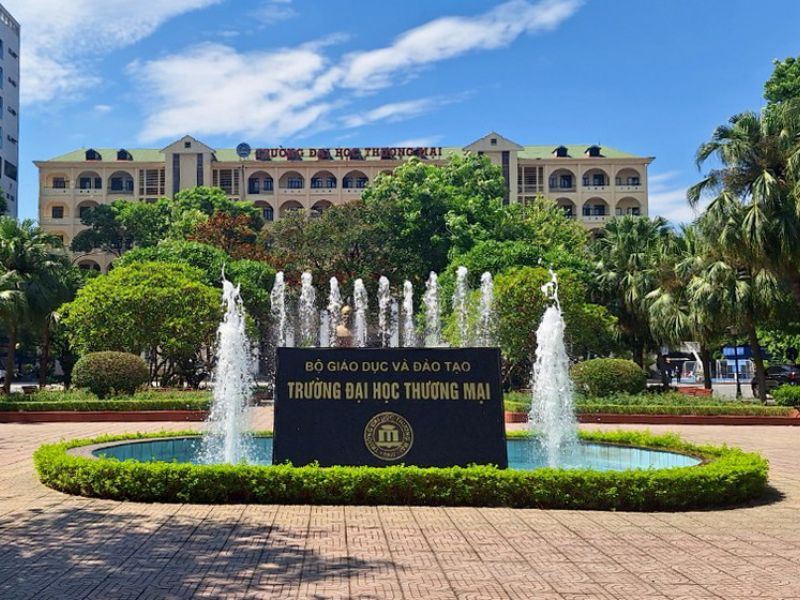 Trường Đại học Thương mại