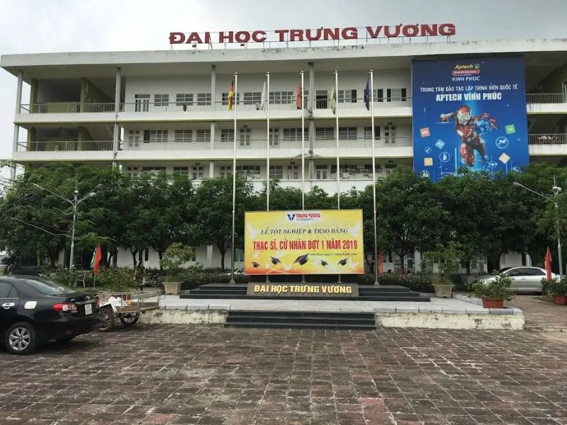 Trường Đại học Trưng Vương